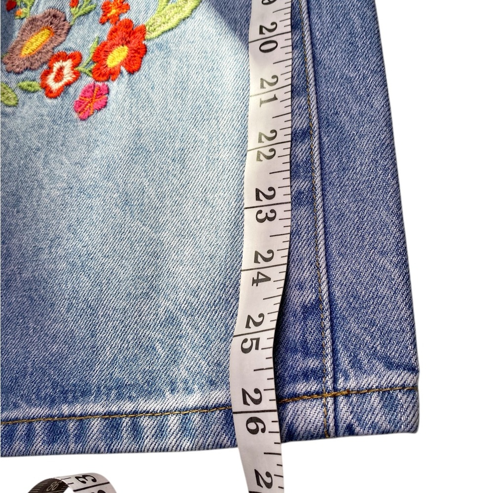 Bar by Alexa Rae Wildflower Floral Embroidered Jeans NWT - Picture 12 of 16